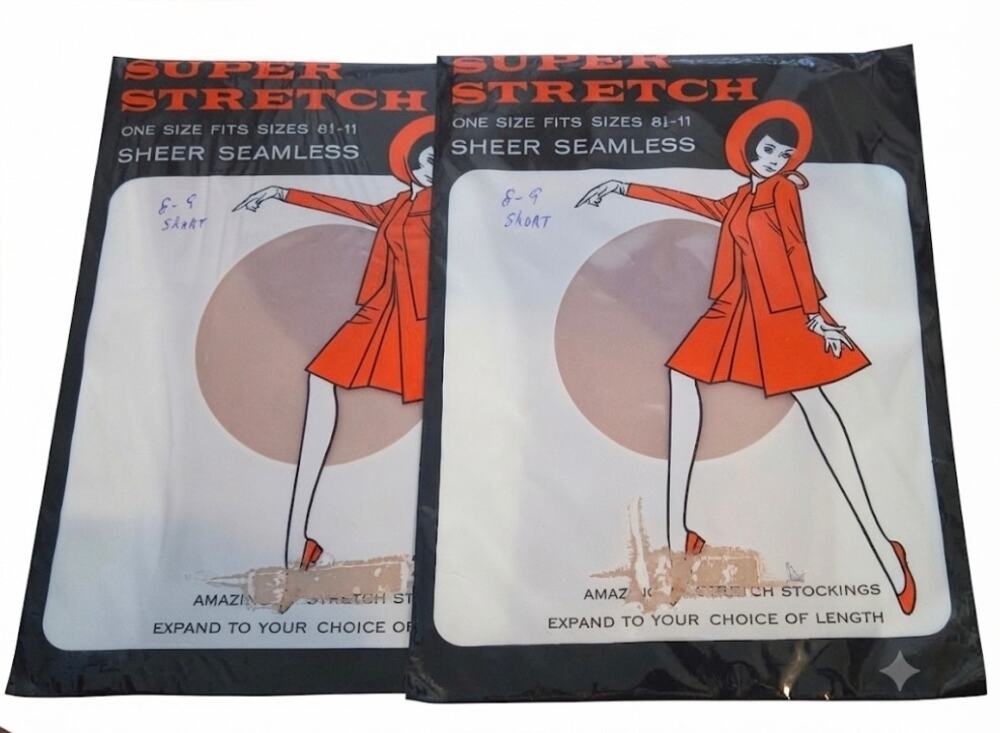 Vintage Nylons Stockings Super Stretch Sheer Seamless Pink  Never worn 8-9 Short